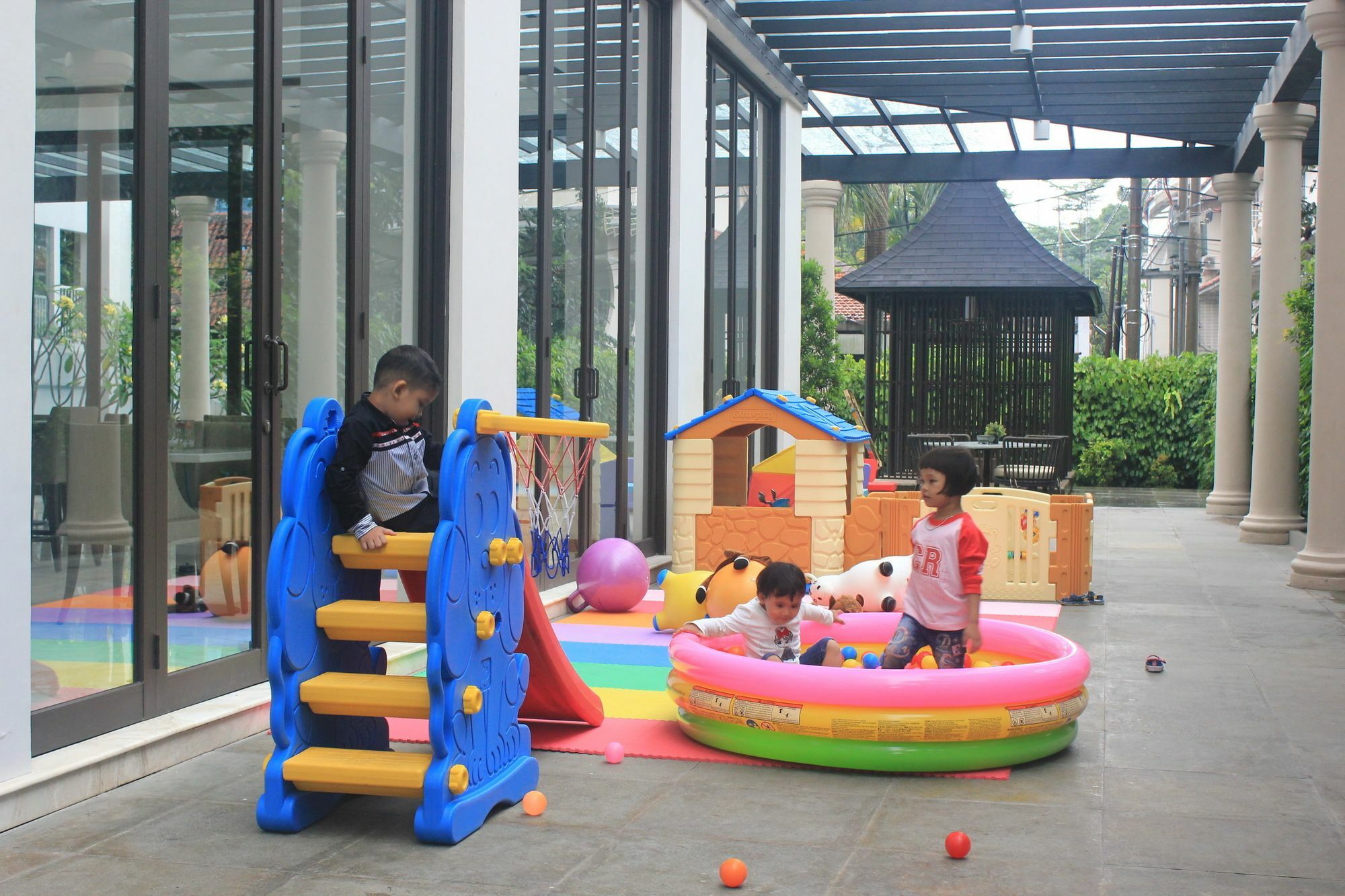 Royal Padjadjaran Hotel Bogor Exterior foto